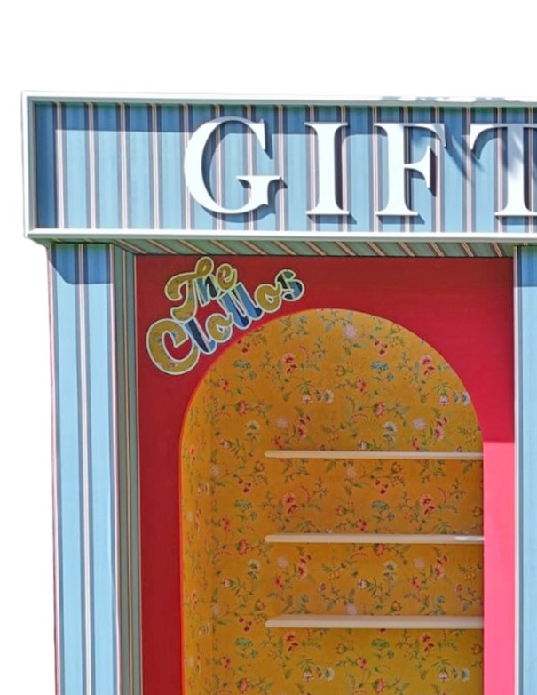 GIFT BOX