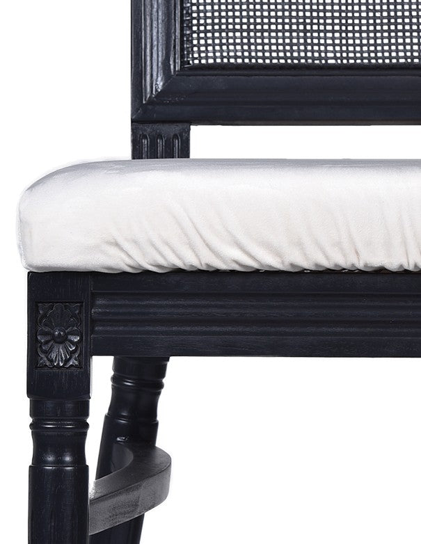 CUSCINO IN VELLUTO PANNA PER SEDIA CLASSIC NERA