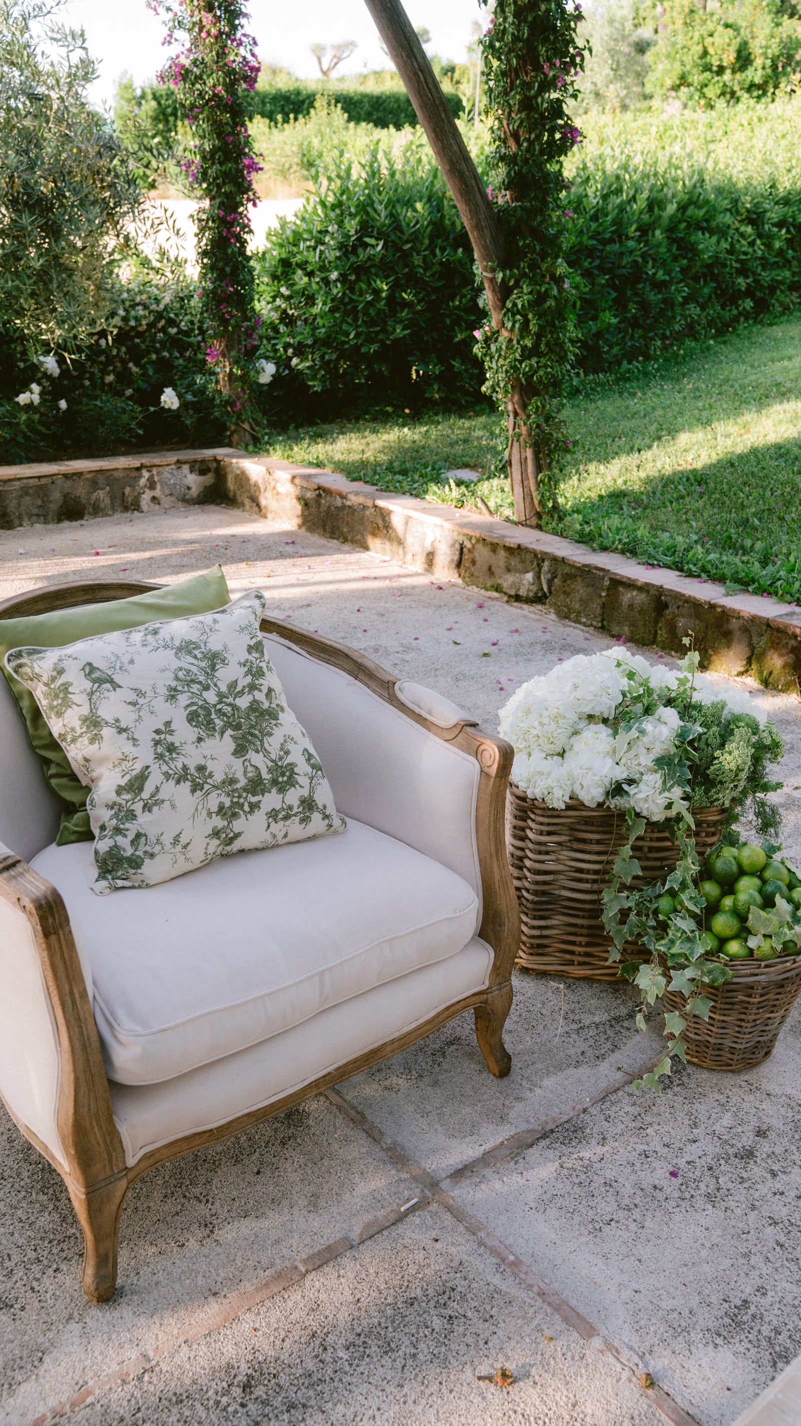 POLTRONA IN LEGNO CLASSIC PANNA